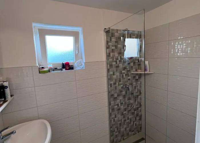 Old And Cute Renovated House 100m From The Sea Trogir