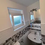 Old And Cute Renovated House 100m From The Sea アパート